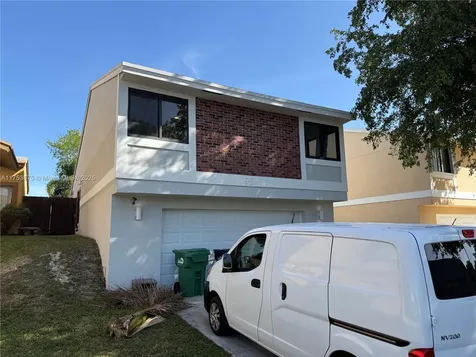 9921 SW 218th Terrace Cutler Bay FL 33190