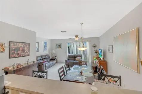 8246 Prestige Commons Drive Tamarac FL 33321