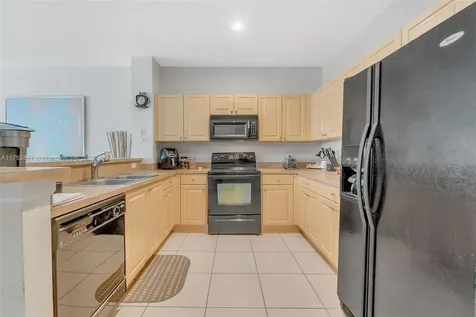 8246 Prestige Commons Drive Tamarac FL 33321