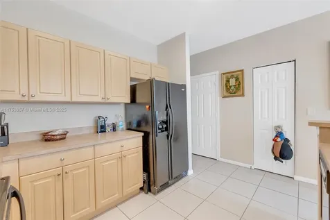 8246 Prestige Commons Drive Tamarac FL 33321