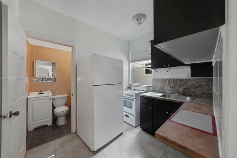 4727 NE 1st Court Miami FL 33137