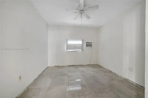 4727 NE 1st Court Miami FL 33137