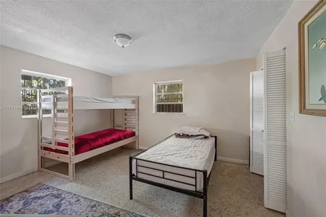 4727 NE 1st Court Miami FL 33137