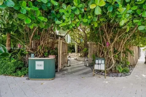 4727 NE 1st Court Miami FL 33137