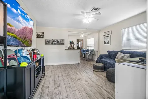 7710 Hope Street Hollywood FL 33024