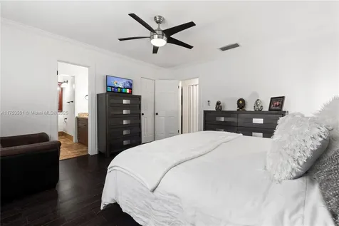 8314 SW 205th Terrace Cutler Bay FL 33189