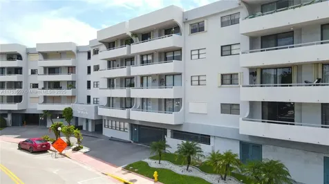 7300 Wayne Avenue Miami Beach FL 33141