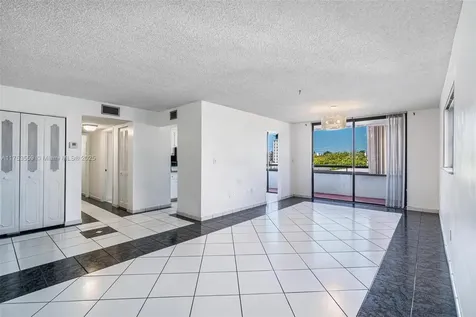 7300 Wayne Avenue Miami Beach FL 33141