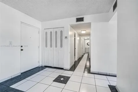 7300 Wayne Avenue Miami Beach FL 33141
