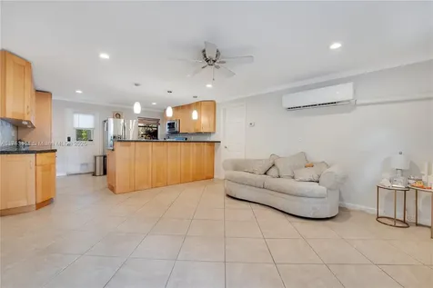 1663 SW 28th Avenue Fort Lauderdale FL 33312