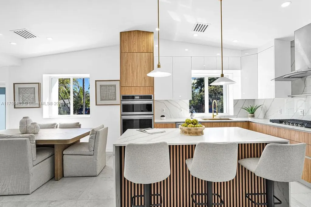 745 W 51st Street Miami Beach FL 33140