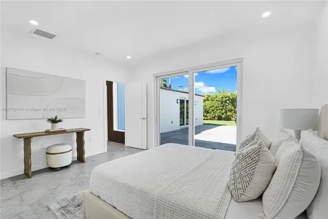 745 W 51st Street Miami Beach FL 33140