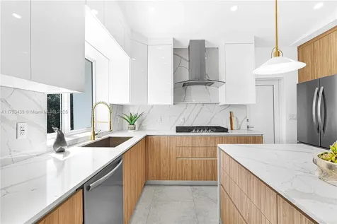 745 W 51st Street Miami Beach FL 33140