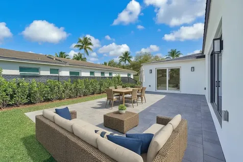 745 W 51st Street Miami Beach FL 33140