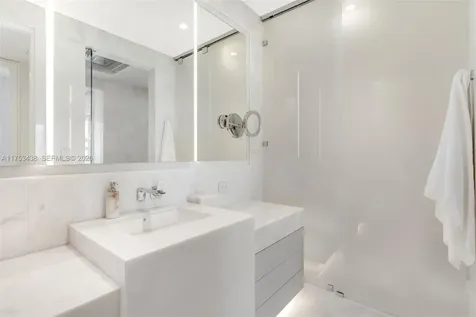 17975 Collins Avenue Sunny Isles Beach FL 33160