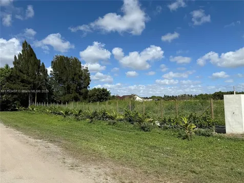 12475 SW 197th Avenue Miami FL 33196