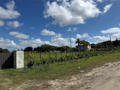 12475 SW 197th Avenue Miami FL 33196