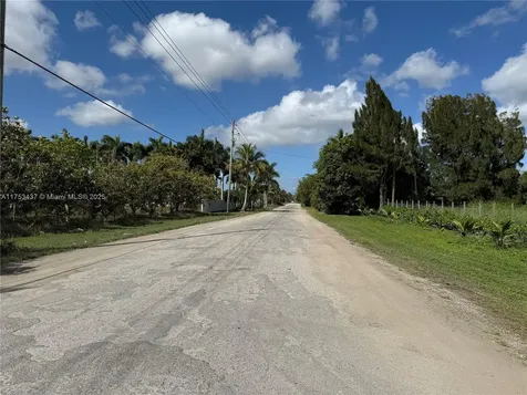 12475 SW 197th Avenue Miami FL 33196