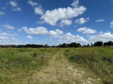 12475 SW 197th Avenue Miami FL 33196