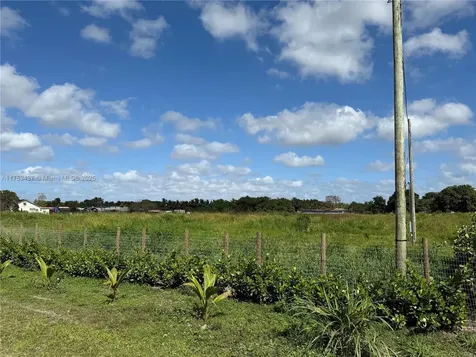12475 SW 197th Avenue Miami FL 33196