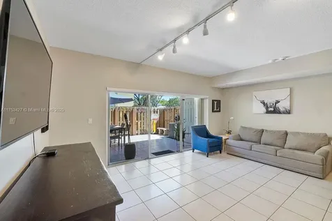 9891 SW 118th Place Miami FL 33186