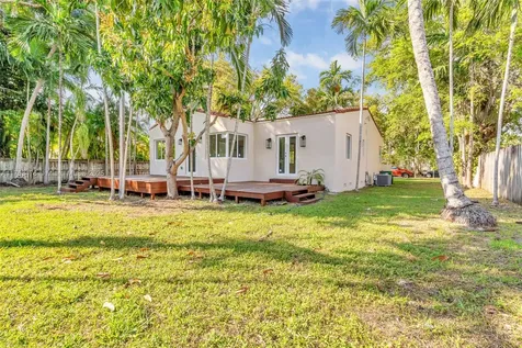 738 NE 73rd Street Miami FL 33138