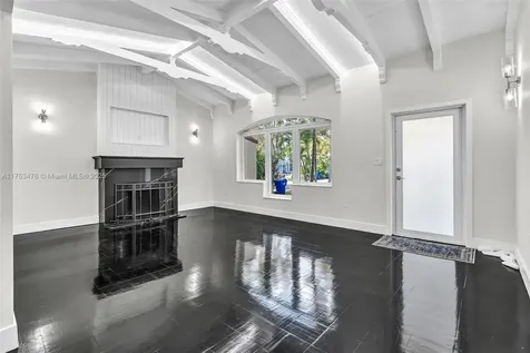 738 NE 73rd Street Miami FL 33138