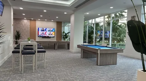 2670 E Sunrise Boulevard Fort Lauderdale FL 33304