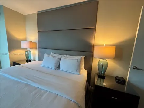 2670 E Sunrise Boulevard Fort Lauderdale FL 33304