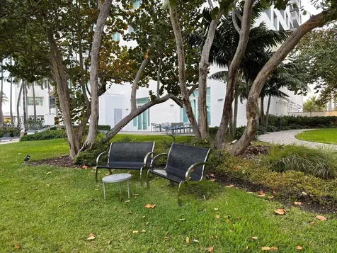 2670 E Sunrise Boulevard Fort Lauderdale FL 33304