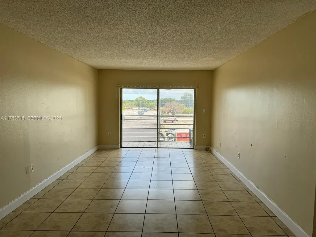 3710 NW 21st Street Lauderdale Lakes FL 33311