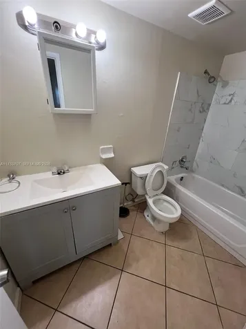 3710 NW 21st Street Lauderdale Lakes FL 33311