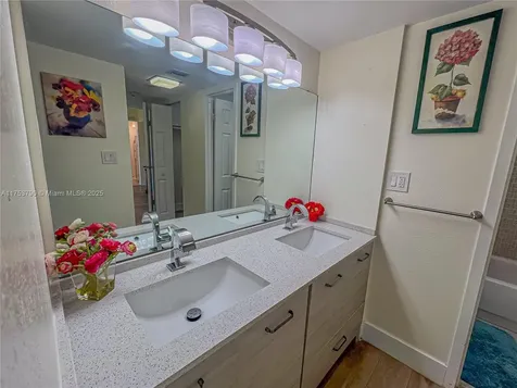 3625 N Country Club Drive Aventura FL 33180