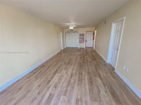 3625 N Country Club Drive Aventura FL 33180