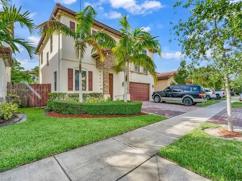 726 SE 37th Place Homestead FL 33033