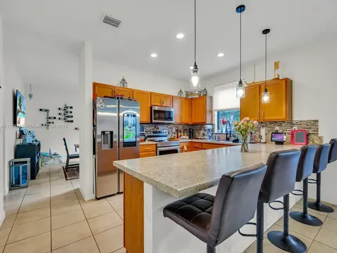 726 SE 37th Place Homestead FL 33033