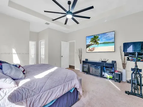 726 SE 37th Place Homestead FL 33033