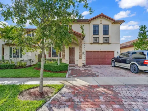 726 SE 37th Place Homestead FL 33033