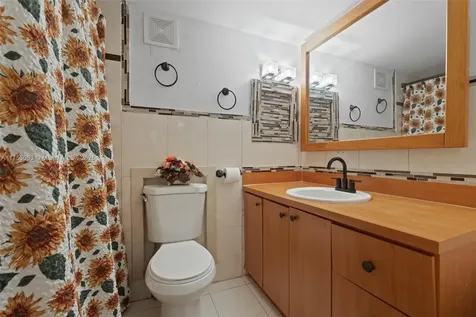 4801 NW 7th Street Miami FL 33126