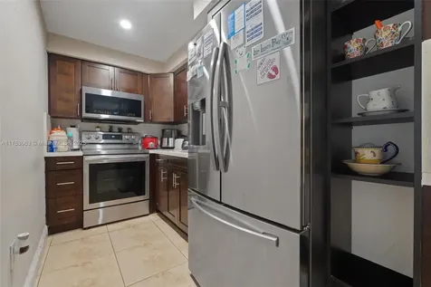 4801 NW 7th Street Miami FL 33126