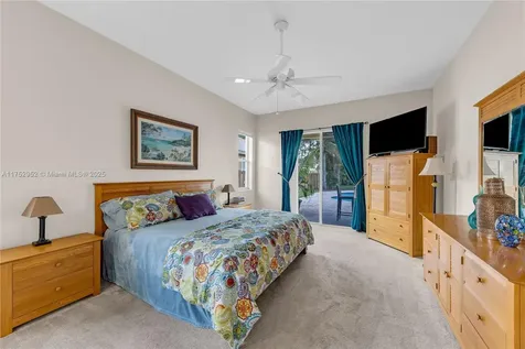 6922 E Mariposa Circle E Pembroke Pines FL 33331