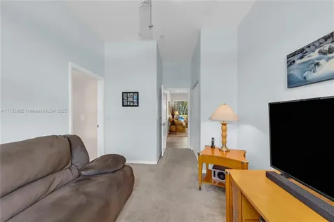 6922 E Mariposa Circle E Pembroke Pines FL 33331