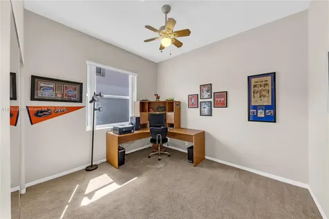 6922 E Mariposa Circle E Pembroke Pines FL 33331