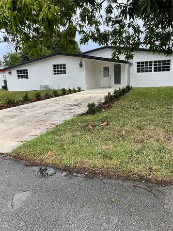 6641 Mckinley Street Hollywood FL 33024