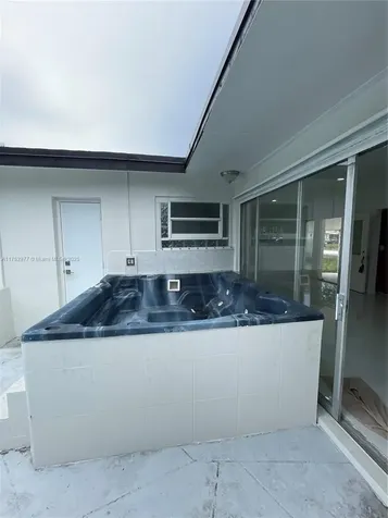6641 Mckinley Street Hollywood FL 33024