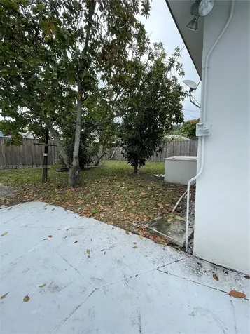 6641 Mckinley Street Hollywood FL 33024