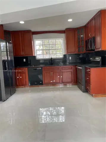 6641 Mckinley Street Hollywood FL 33024