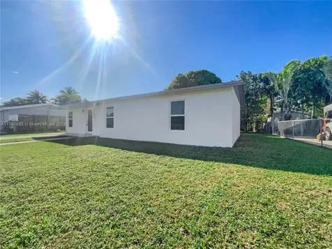 15744 SW 304th Terrace Homestead FL 33033