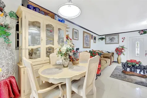 11310 SW 57th Street Miami FL 33173