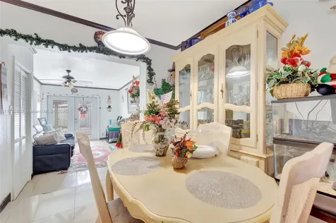 11310 SW 57th Street Miami FL 33173
